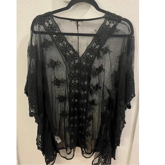 Forever21 Black Lace and embroidered Coverup - Picture 1 of 7